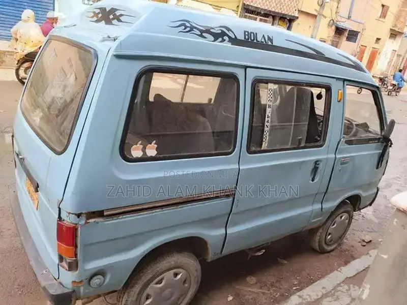 Hairoof 1987 Model Sedan - Reliable Vehicle