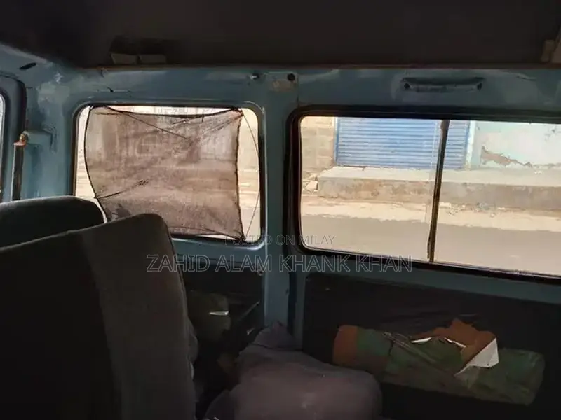 Hairoof 1987 Model Sedan - Reliable Vehicle