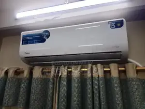 Photo - Midea Extreme Inverter Air Conditioner - 1.5 Ton
