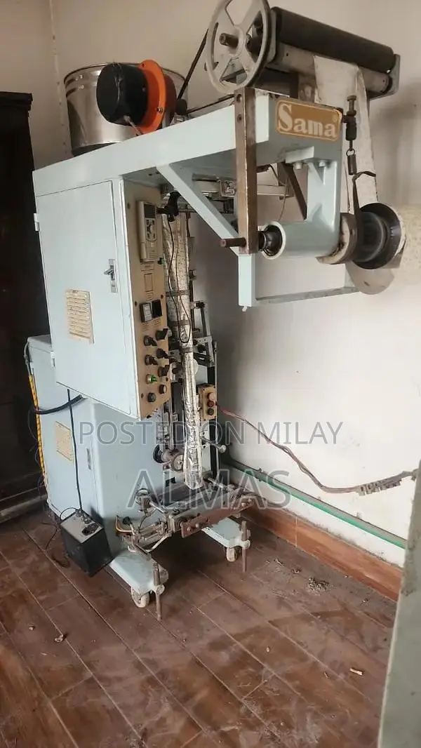 Automatic Industrial Tea Packing Machine with Weighing & Sealing