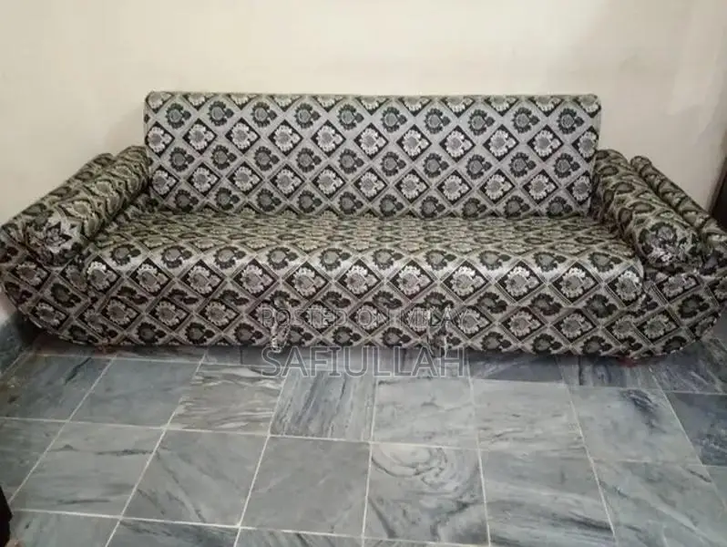 Convertible Sofa Bed - Modern Comfort and Versatile Design