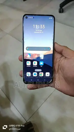 Pre-owned Budget Smartphone with Compact Design