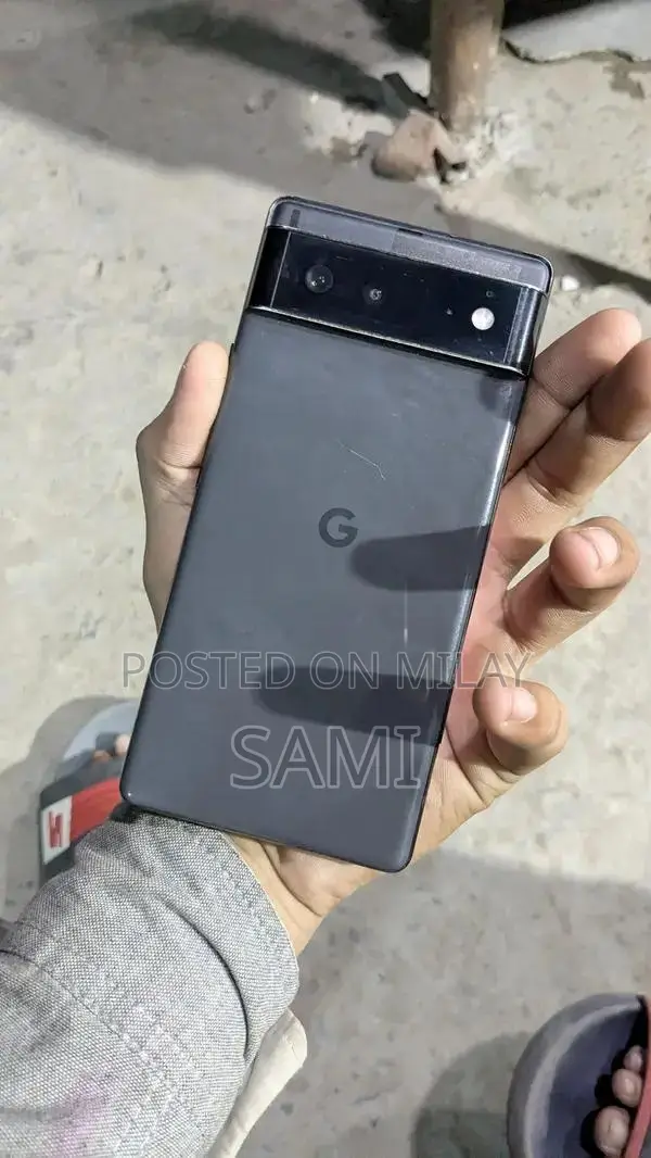 Pixel 6 Android Smartphone - Excellent Condition, 8GB RAM