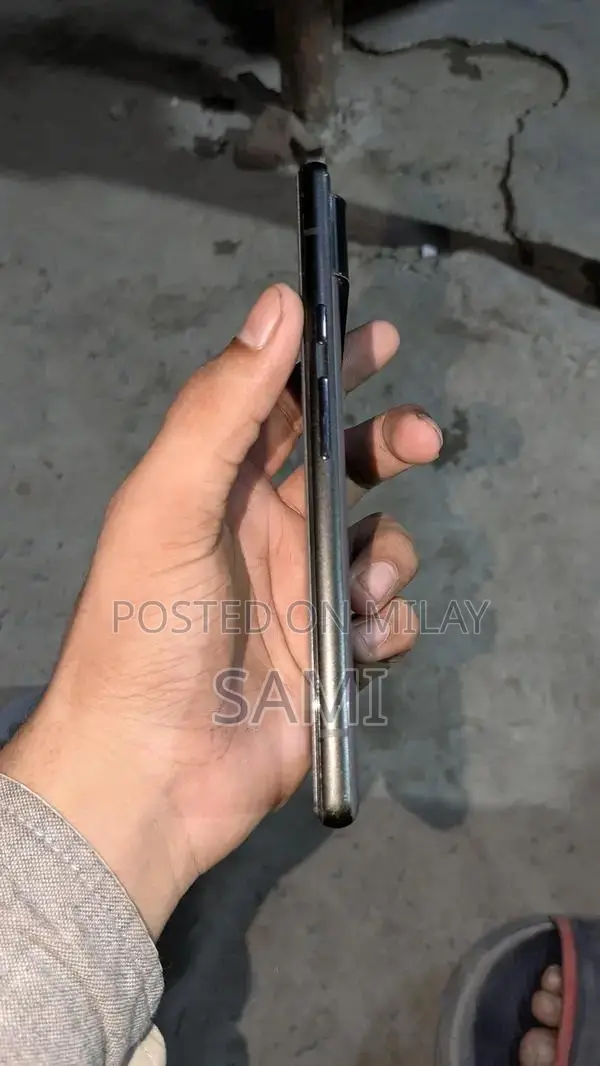 Pixel 6 Android Smartphone - Excellent Condition, 8GB RAM