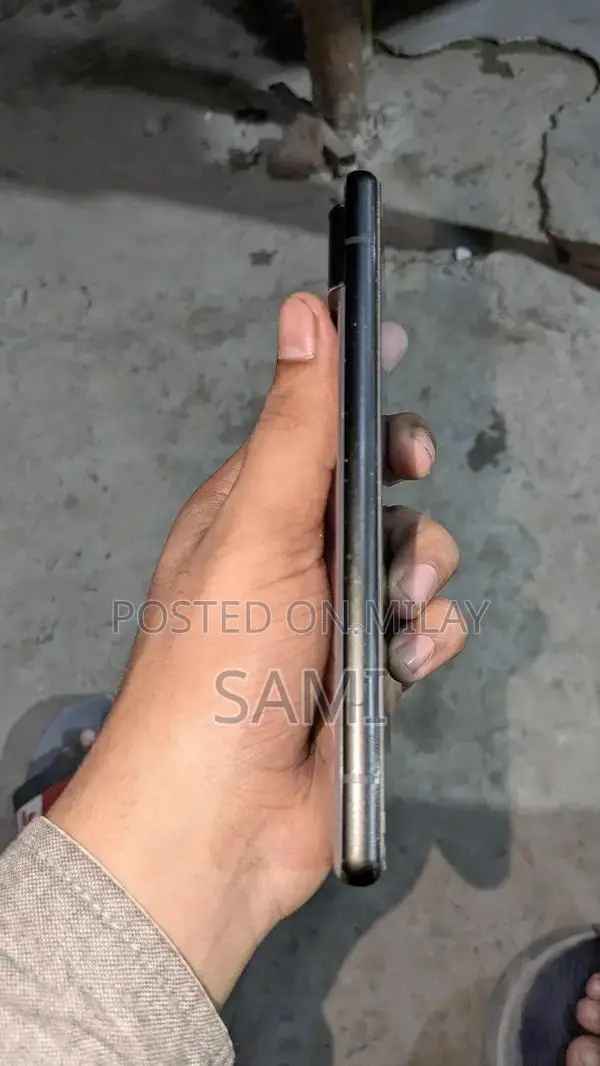 Pixel 6 Android Smartphone - Excellent Condition, 8GB RAM