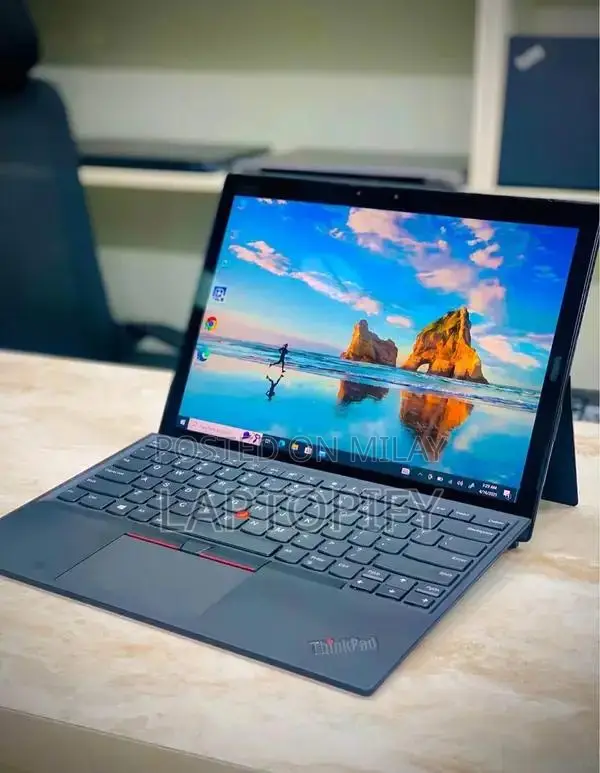 Lenovo X1 Convertible 2-in-1 Laptop Core i5 8th Gen