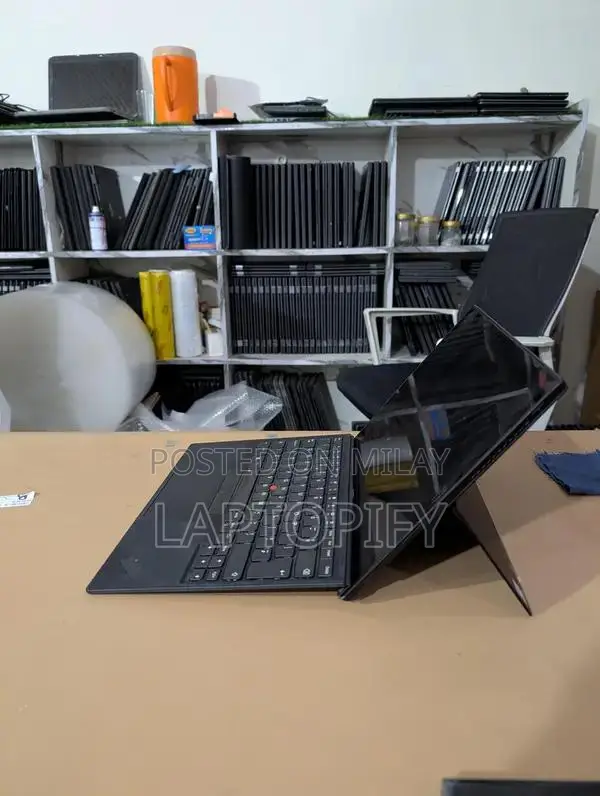 Lenovo X1 Convertible 2-in-1 Laptop Core i5 8th Gen