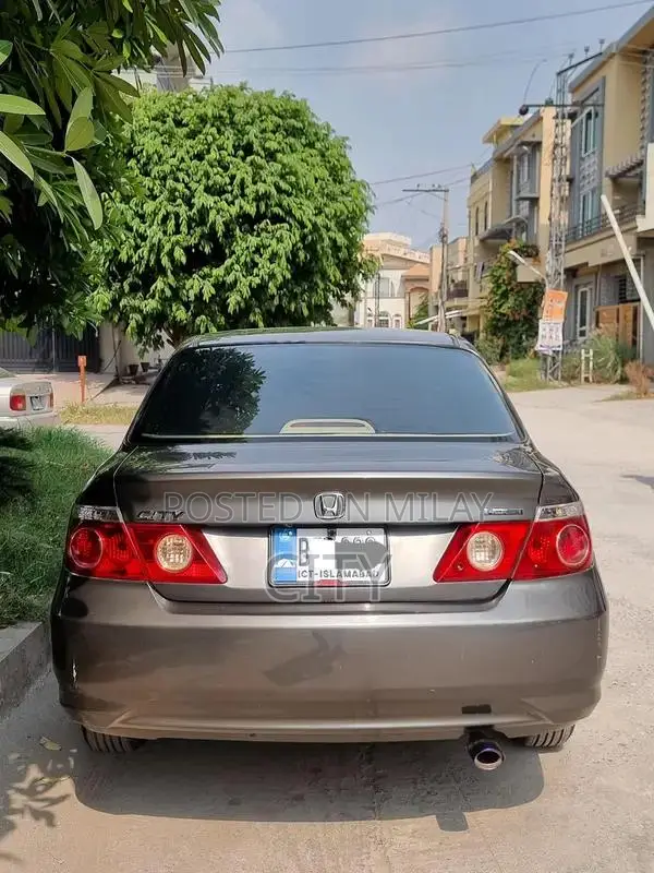 City 2006 Genuine Engine Sedan with Upgraded Features