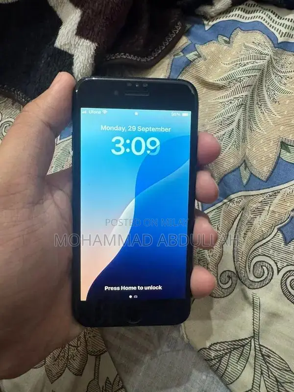 Apple iPhone SE PTA Approved Smartphone