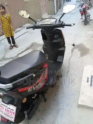 Evee Gen Z Electric Scooter 2025 - 60 km/h, 80 km Range