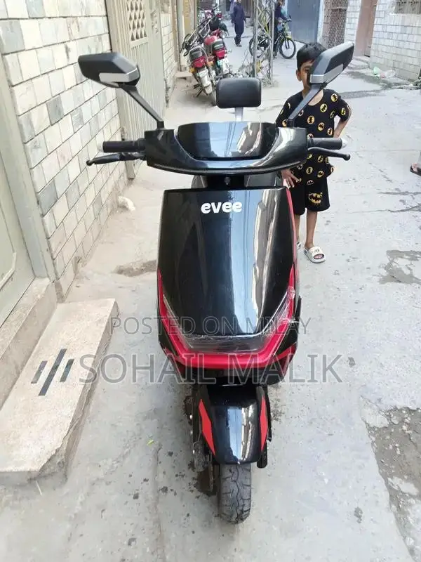 Evee Gen Z Electric Scooter 2025 - 60 km/h, 80 km Range