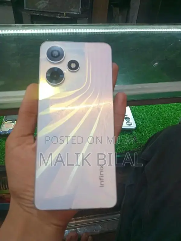 High-Performance Smartphone with Generous Storage