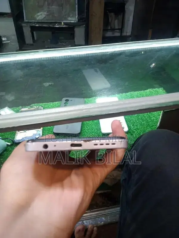 High-Performance Smartphone with Generous Storage