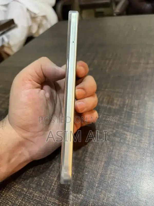 Oppo A5 Pro Smartphone - Ultra Low Usage Excellent Condition