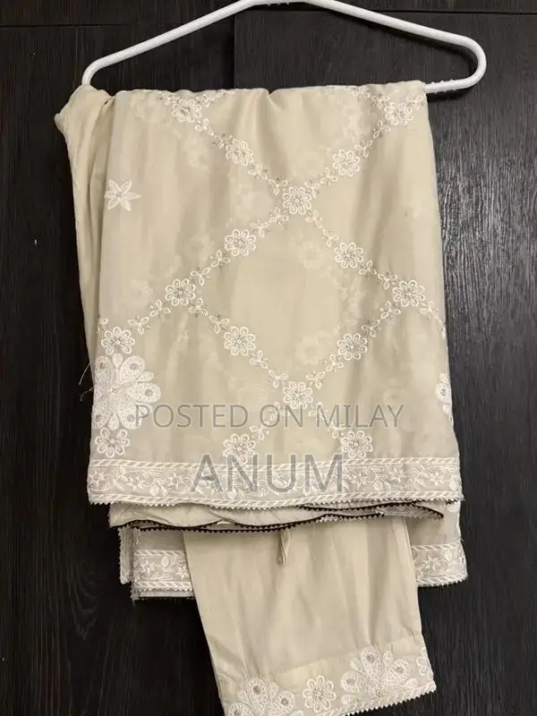 3-Piece Signature Lawn Suit Set - Preloved in Excellent Condition