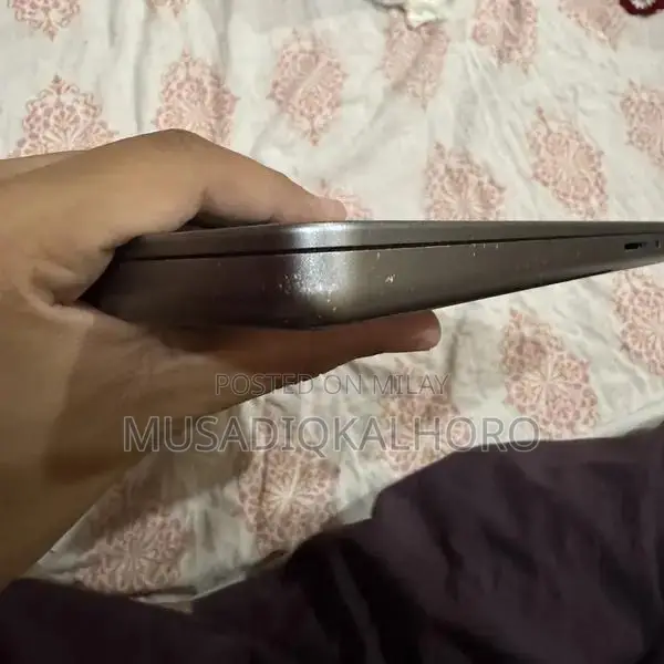 MacBook Pro 14-inch M1 Pro 2021 - Mid-Range Performance Laptop