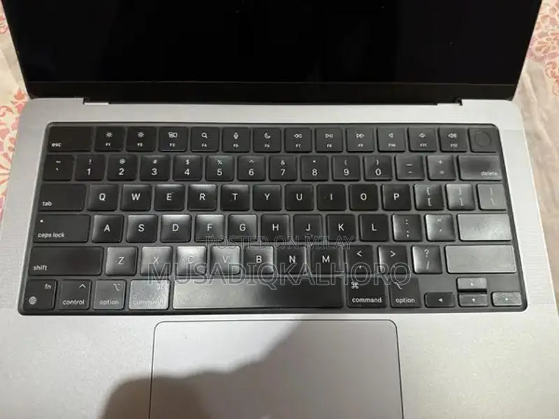 MacBook Pro 14-inch M1 Pro 2021 - Mid-Range Performance Laptop