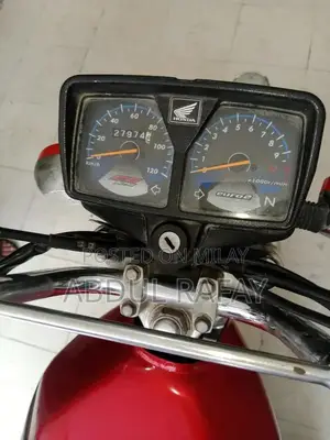 Honda CG 125 Special Edition Motorcycle - Classic Commuter Bike