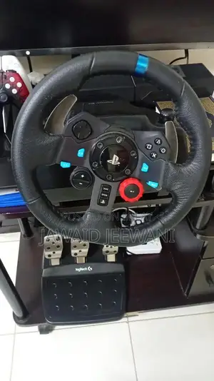 Logitech G29 Racing Wheel for PlayStation and PC Gaming