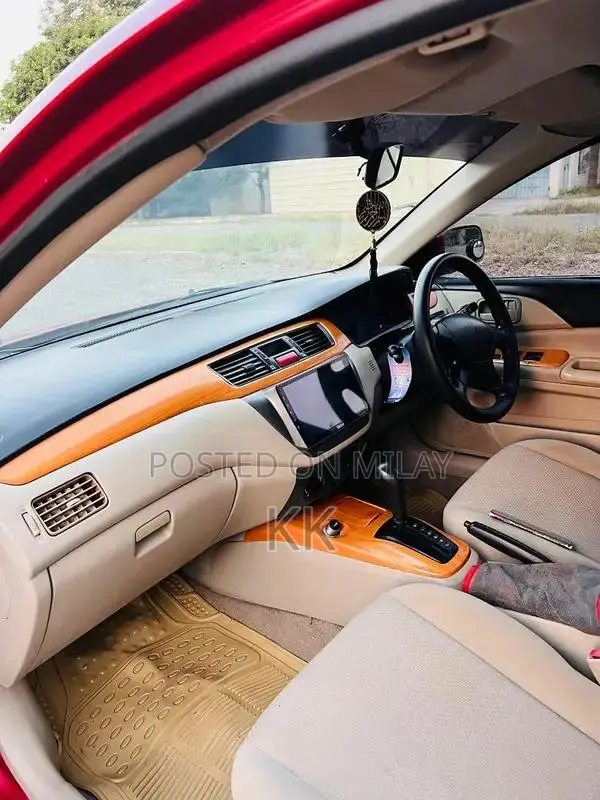 Mitsubishi Lancer GLX 1.3 Automatic Sedan