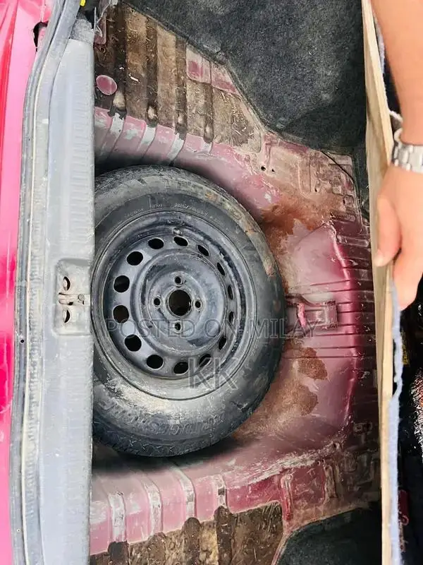 Mitsubishi Lancer GLX 1.3 Automatic Sedan