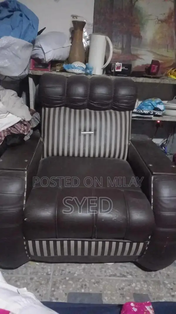 5 Seater Sofa with Good Foam, Requires Minor Repairs