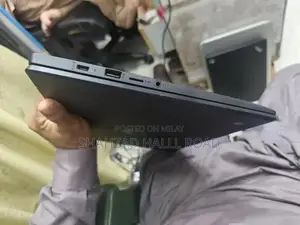 HP Chromebook 14 G7 Laptop - Compact Portable Computing