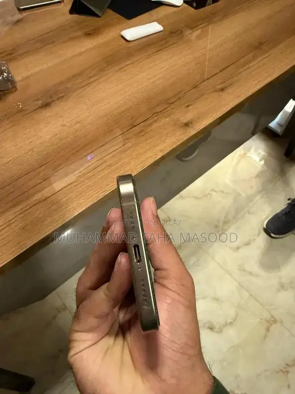 Apple iPhone Pro Max 256GB Desert Titanium Edition