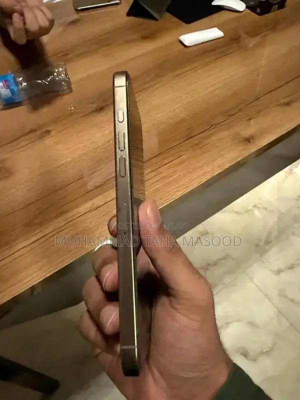 Apple iPhone Pro Max 256GB Desert Titanium Edition