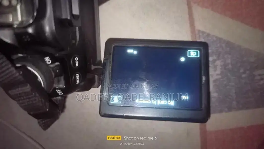 Canon 70D DSLR Camera with 18-135mm Lens