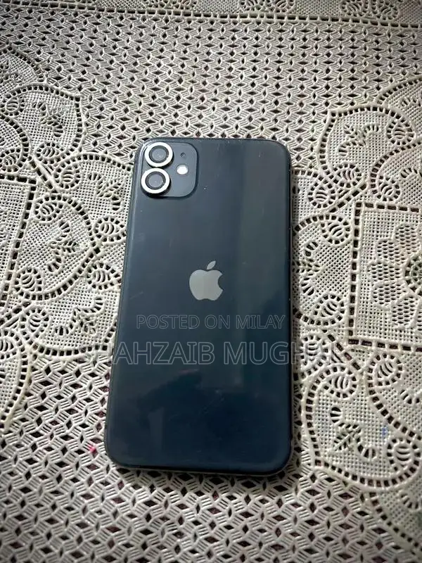 Apple iPhone 11 64GB Factory Unlocked Smartphone