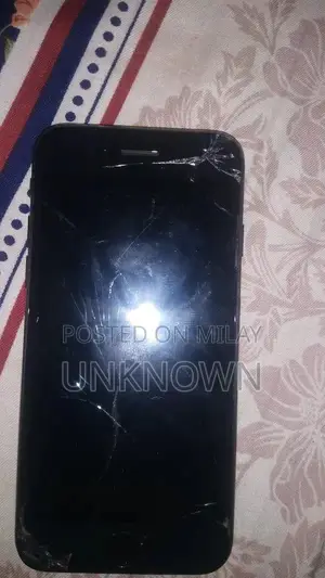 iPhone 7 32GB Bypass Non-PTA Smartphone