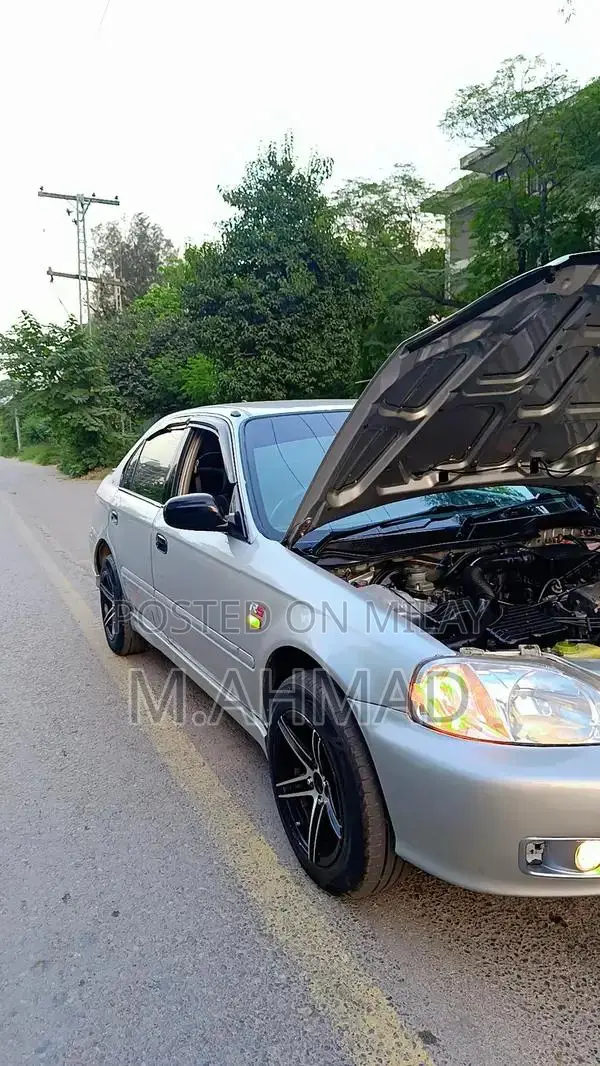 Honda Civic 2000 EXI Sedan - Well Maintained Family Car