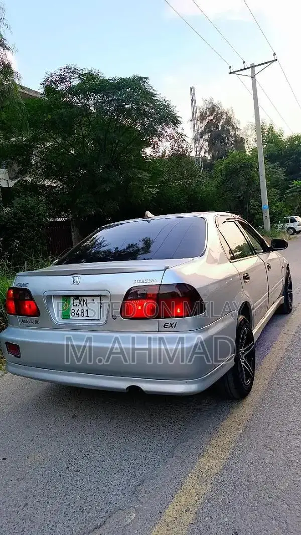 Honda Civic 2000 EXI Sedan - Well Maintained Family Car