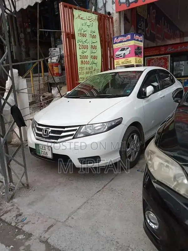 Honda City Sedan 2016 - Well-Maintained Imported Vehicle