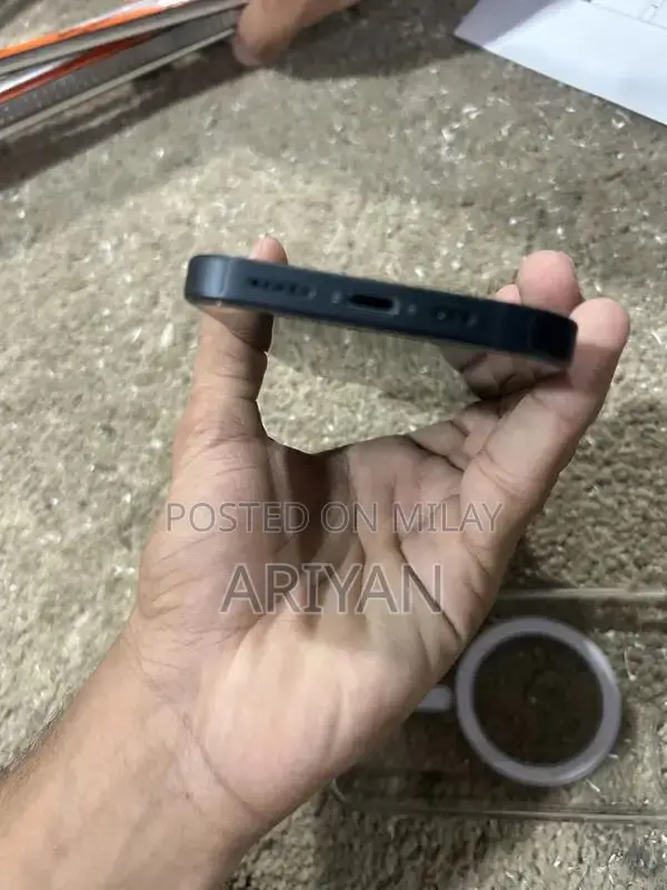 Refurbished Apple Smartphone with High Battery Health