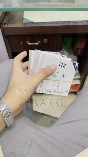 i12 TWS Bluetooth Wireless Earbuds with Touch Control