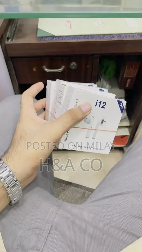 i12 TWS Bluetooth Wireless Earbuds with Touch Control