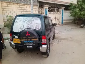 Mitsubishi Mini Pajero 4x4 SUV - Compact Off-Road Vehicle