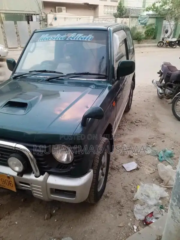 Mitsubishi Mini Pajero 4x4 SUV - Compact Off-Road Vehicle