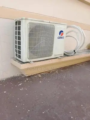 Compact Humidifier with Multiple Features