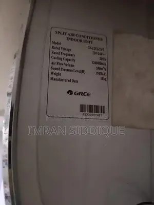 Compact Humidifier with Multiple Features