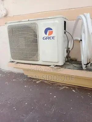 Compact Humidifier with Multiple Features