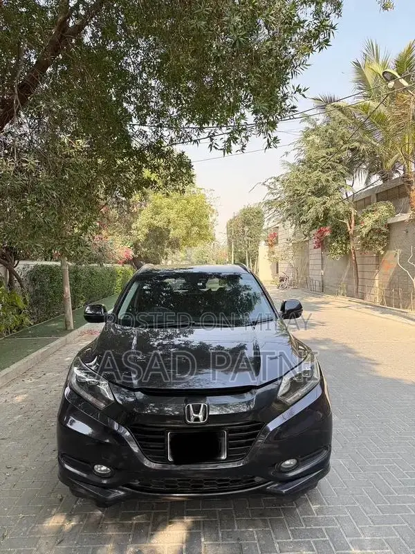 Honda Vezel Compact SUV 2014-2019 Z Package