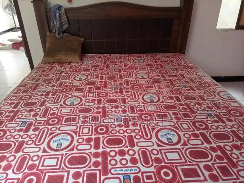 Laminate Wood Bed Frame with Molty Foam Mattress