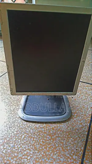 HP Folding LCD Display with Flexible Mounting