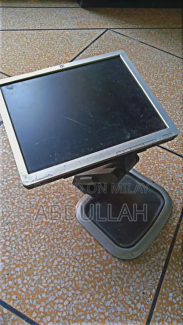 HP Folding LCD Display with Flexible Mounting