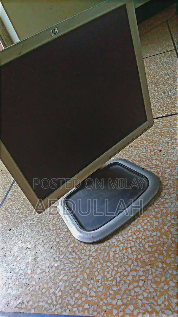 HP Folding LCD Display with Flexible Mounting