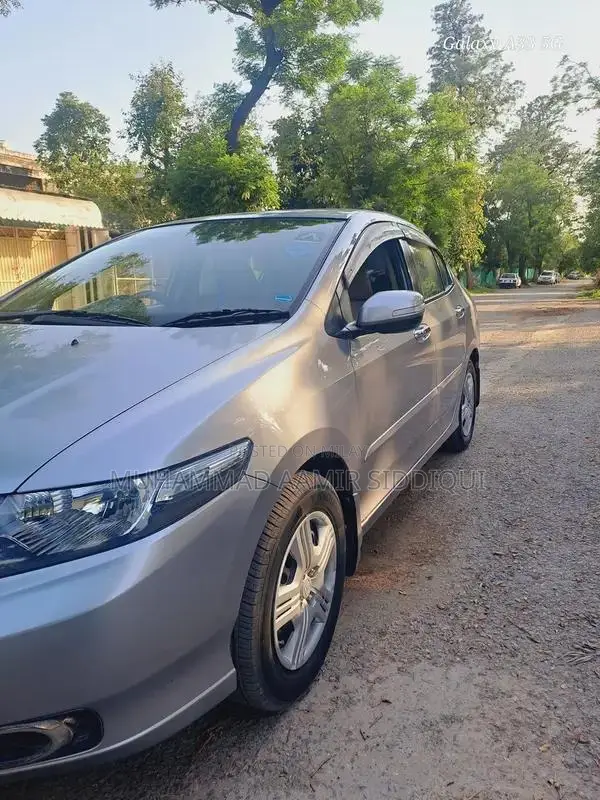 Honda City Prosmetic Sedan - Family Car