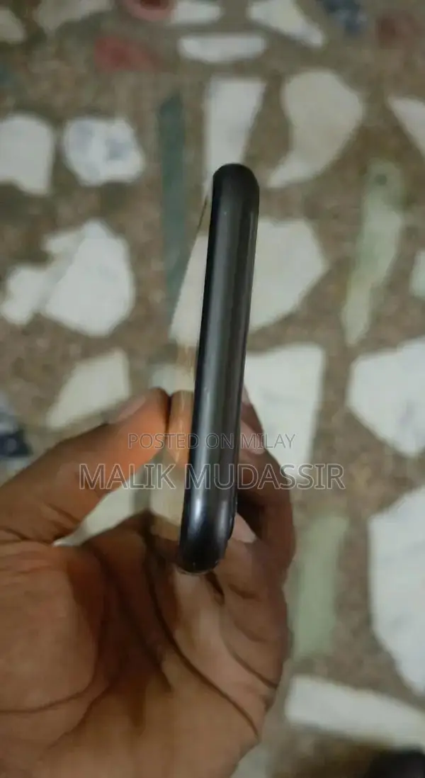 Apple Smartphone 128GB Non-PTA Variant Premium Model